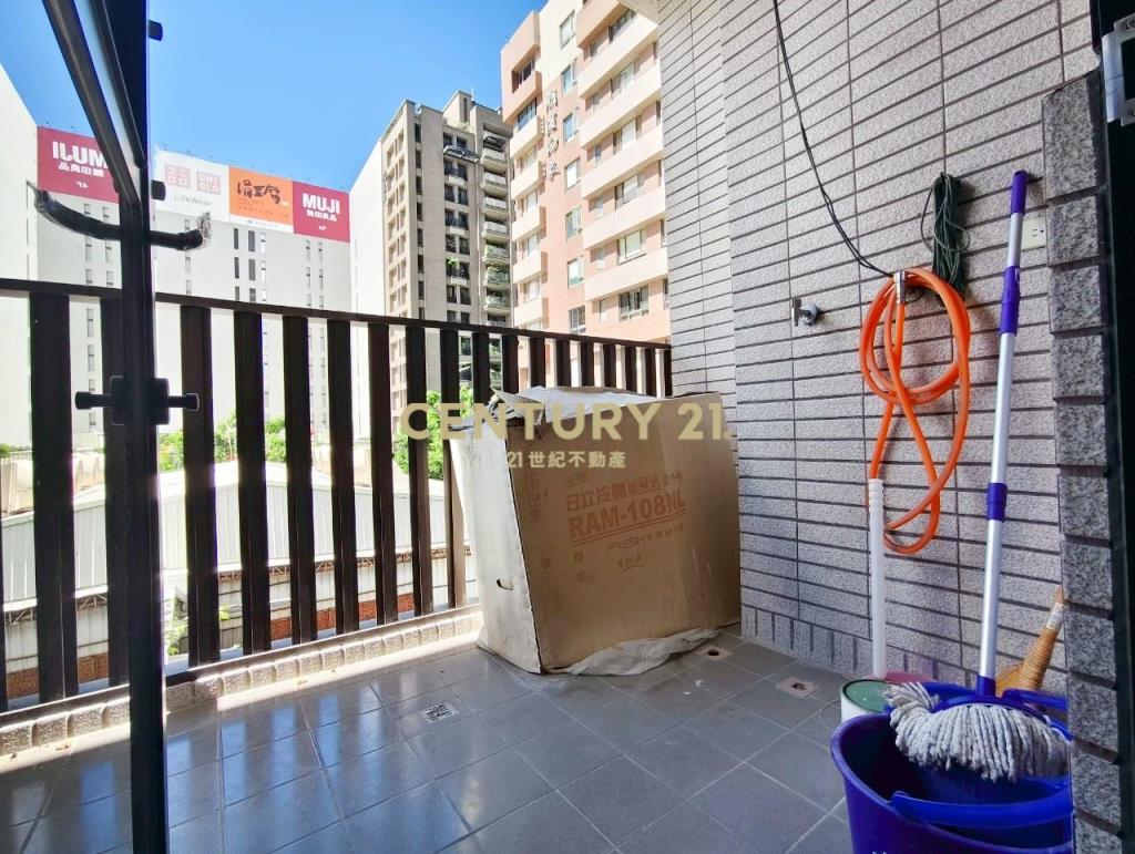 南屯捷運時尚2房平車