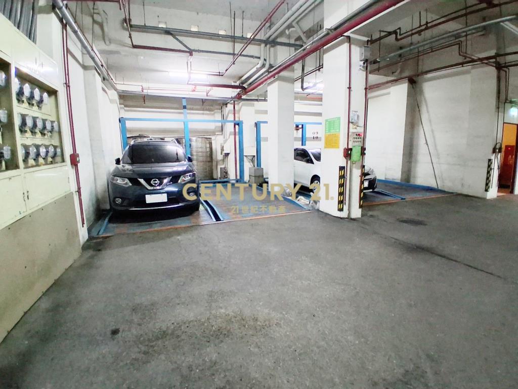 潭子勝利商圈漂亮3房+車位