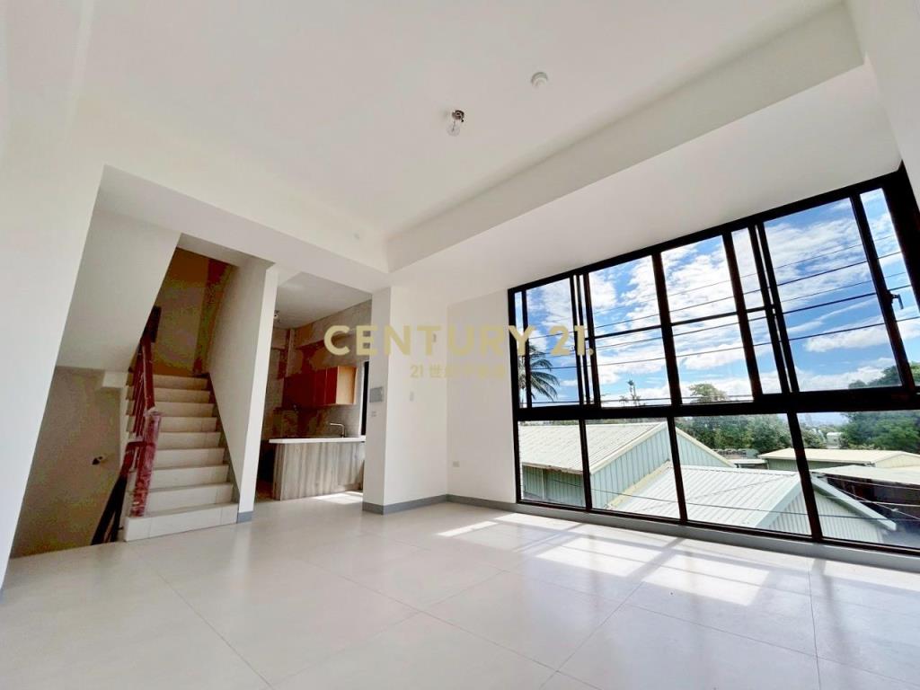 富暘富墅全新臨路別墅