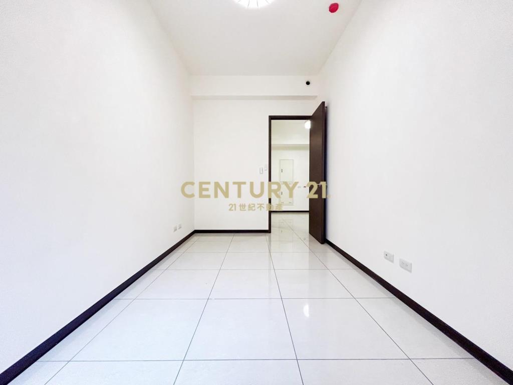 達麗創世紀2房平車