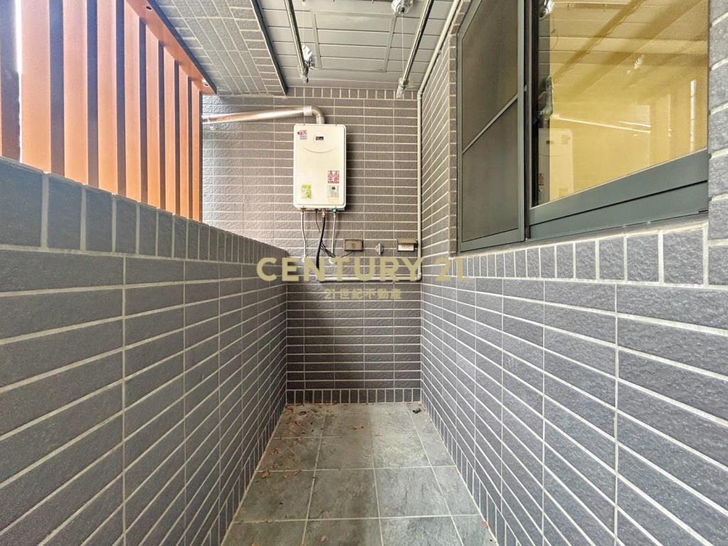 達麗創世紀2房平車