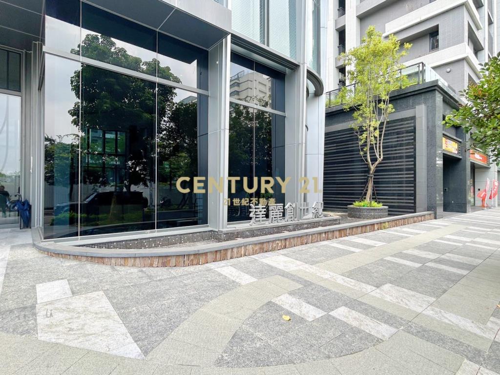 達麗創世紀2房平車