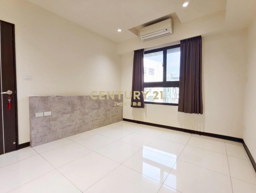 和平國小輕屋齡3房平車露台樹梢戶