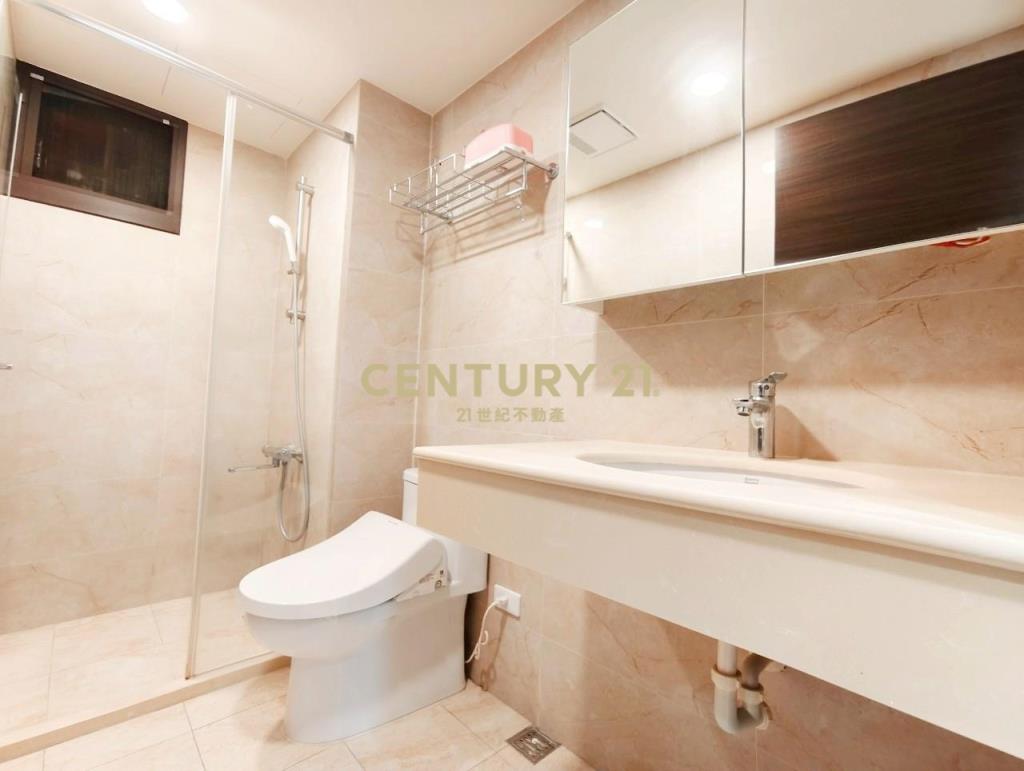 和平國小輕屋齡3房平車露台樹梢戶