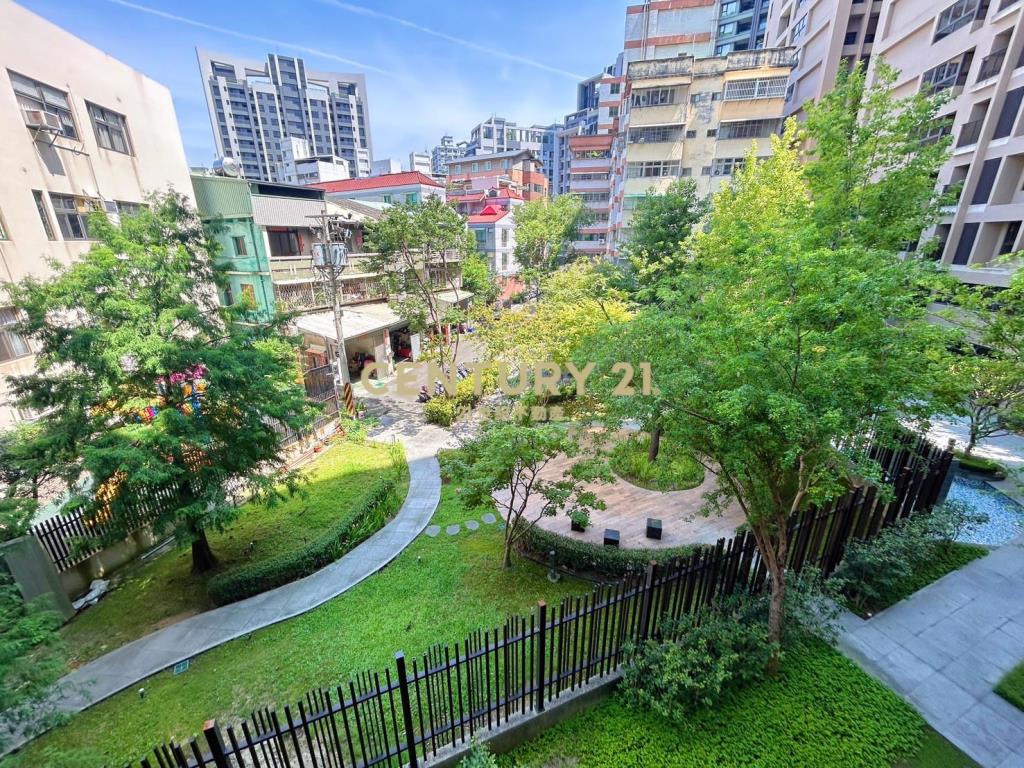 和平國小輕屋齡3房平車露台樹梢戶