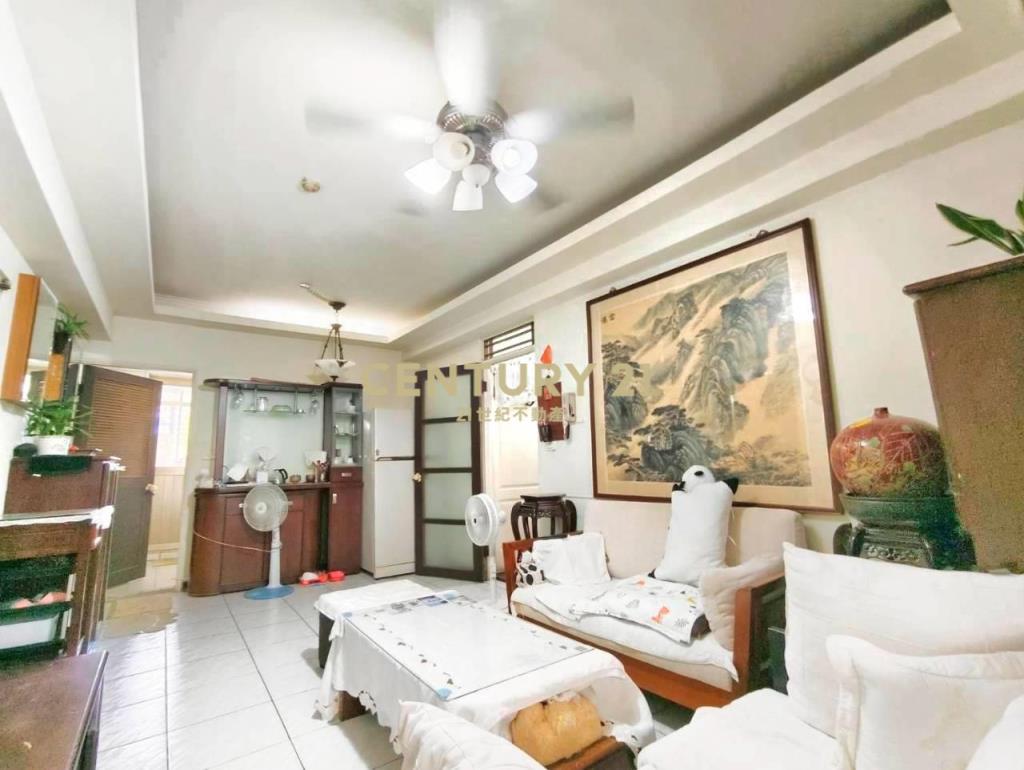 金和源3房十車位