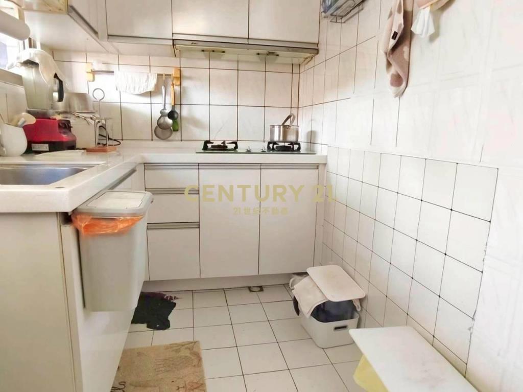 金和源3房十車位