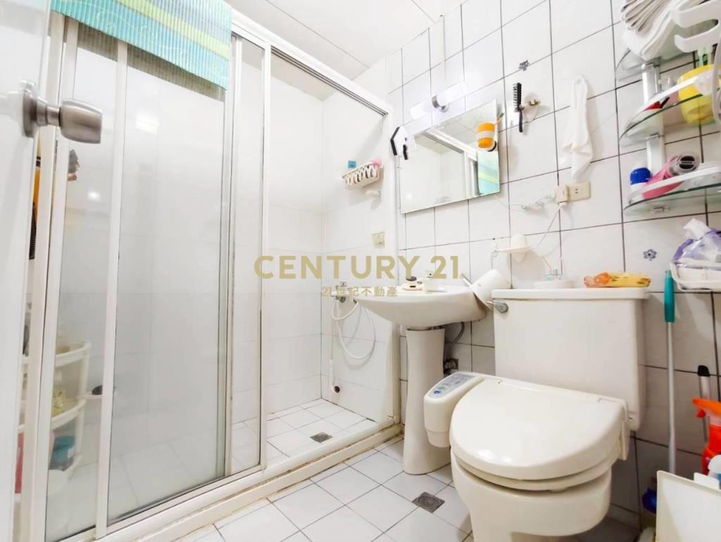 金和源3房十車位