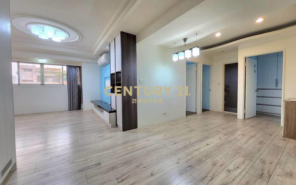 專簽純真年代3+1房平面車位