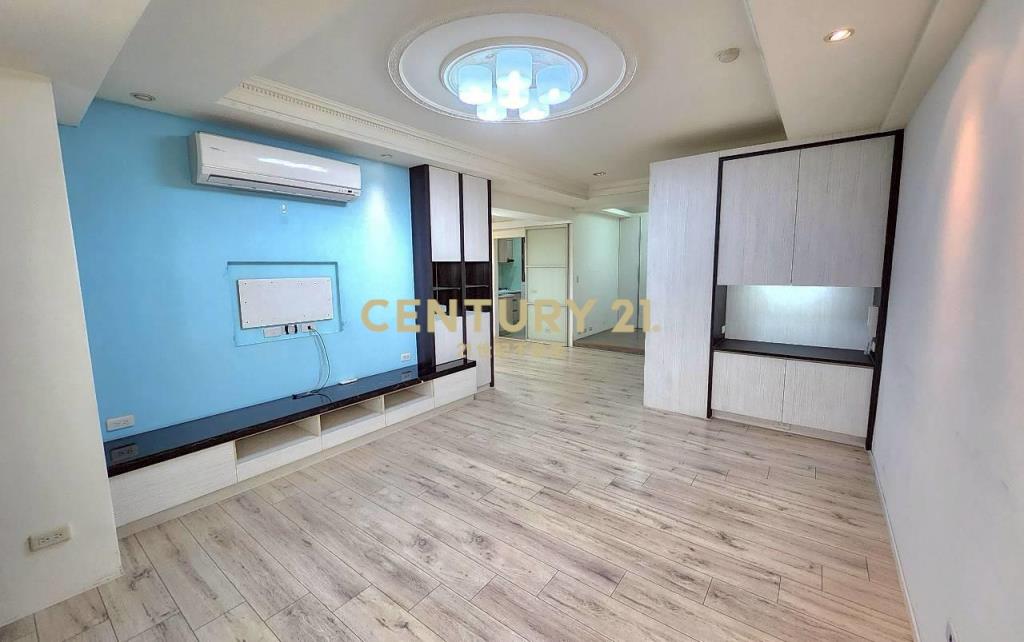 專簽純真年代3+1房平面車位