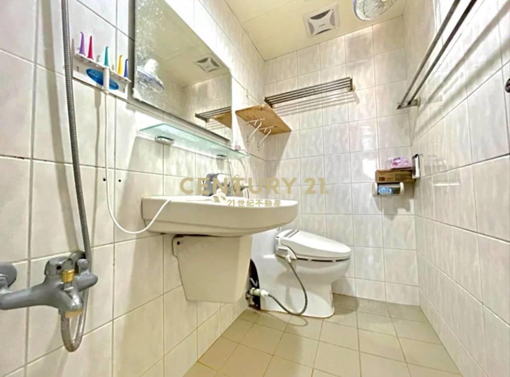 專簽純真年代3+1房平面車位