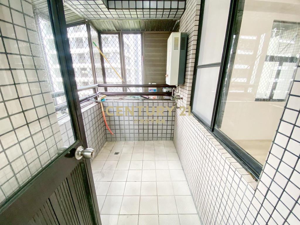 中國醫一中商圈全新整理3房平車