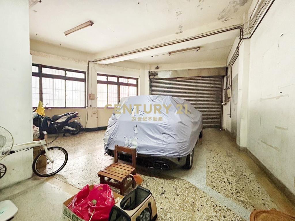 何厝街黃金角透店