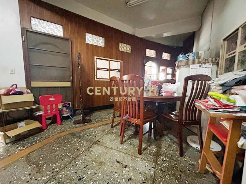 何厝街黃金角透店