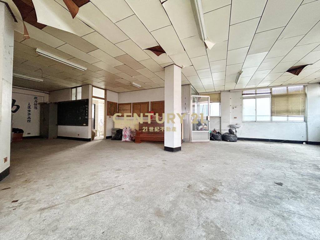 何厝街黃金角透店