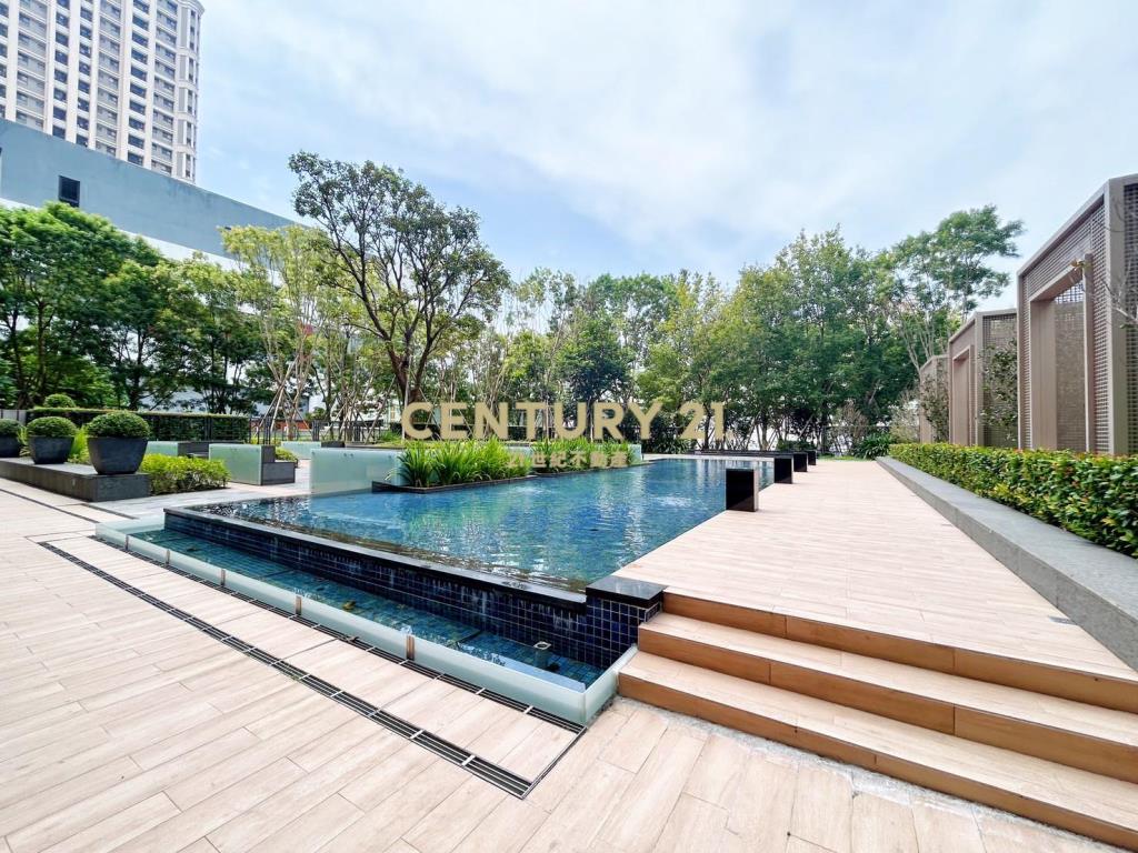 達麗大道次頂樓景觀戶