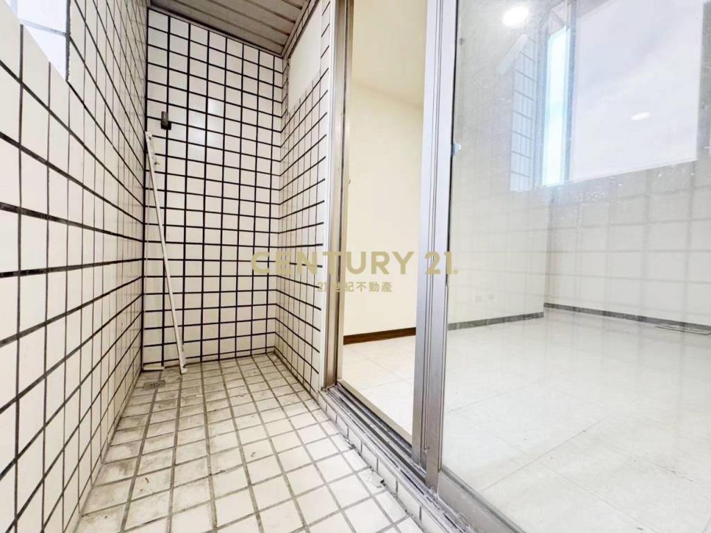 廣擎天教育大學面柳川視野戶