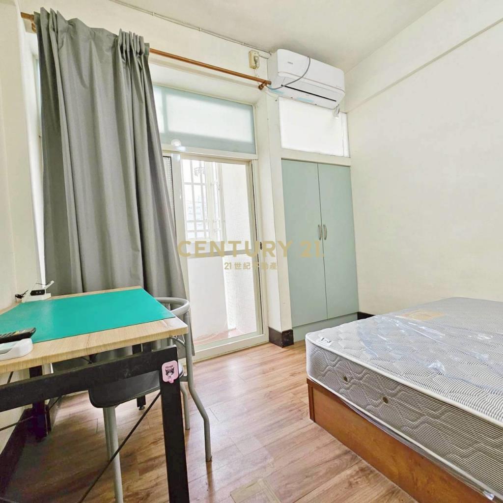 逢甲商圈低總價陽台套房