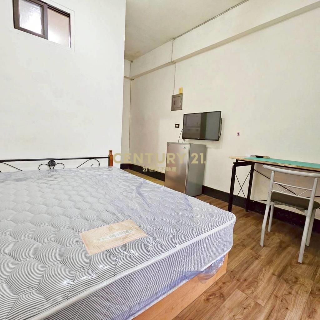 逢甲商圈低總價陽台套房