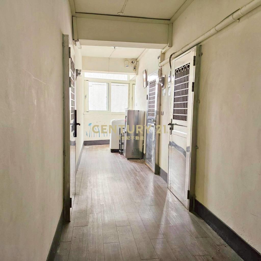 逢甲商圈低總價陽台套房