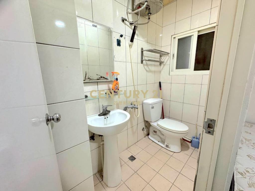 新和街1店面7套房透店