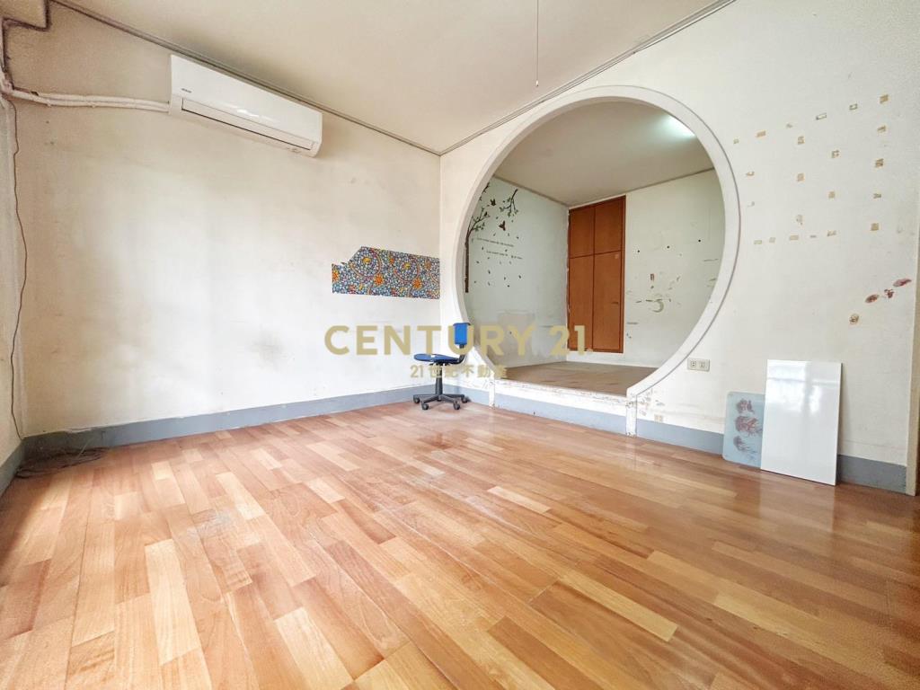 國美館旁文創區孝親房+庭院透天