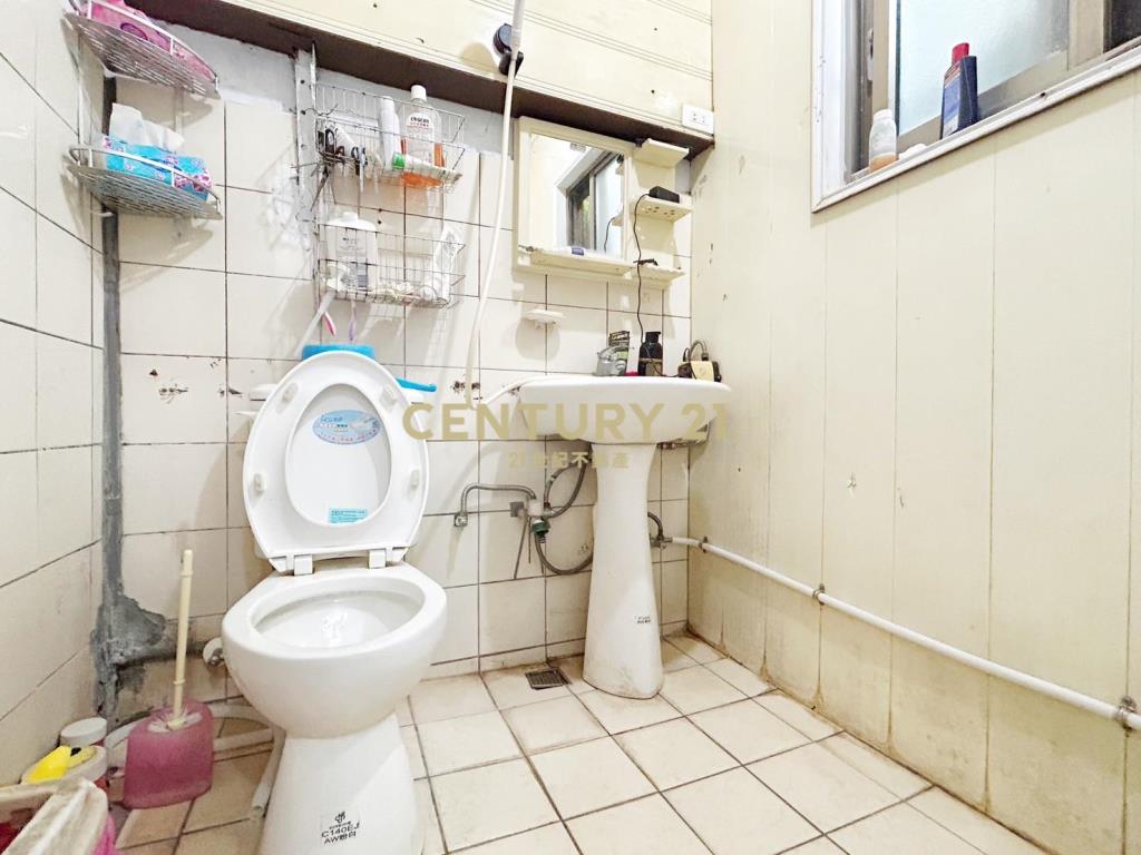 國美館旁文創區孝親房+庭院透天