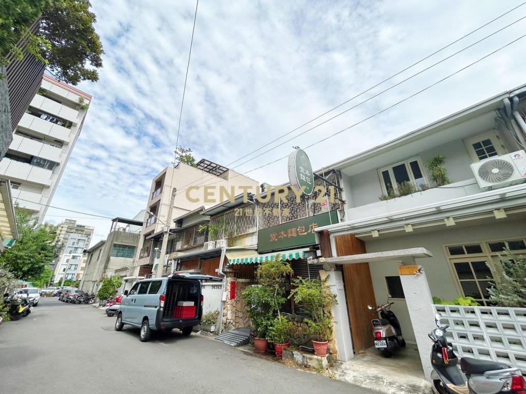 國美館旁文創區孝親房+庭院透天