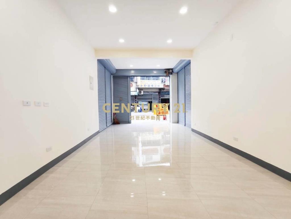 大里新仁路邊間燙金透店