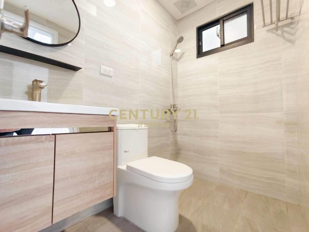 大里新仁路邊間燙金透店