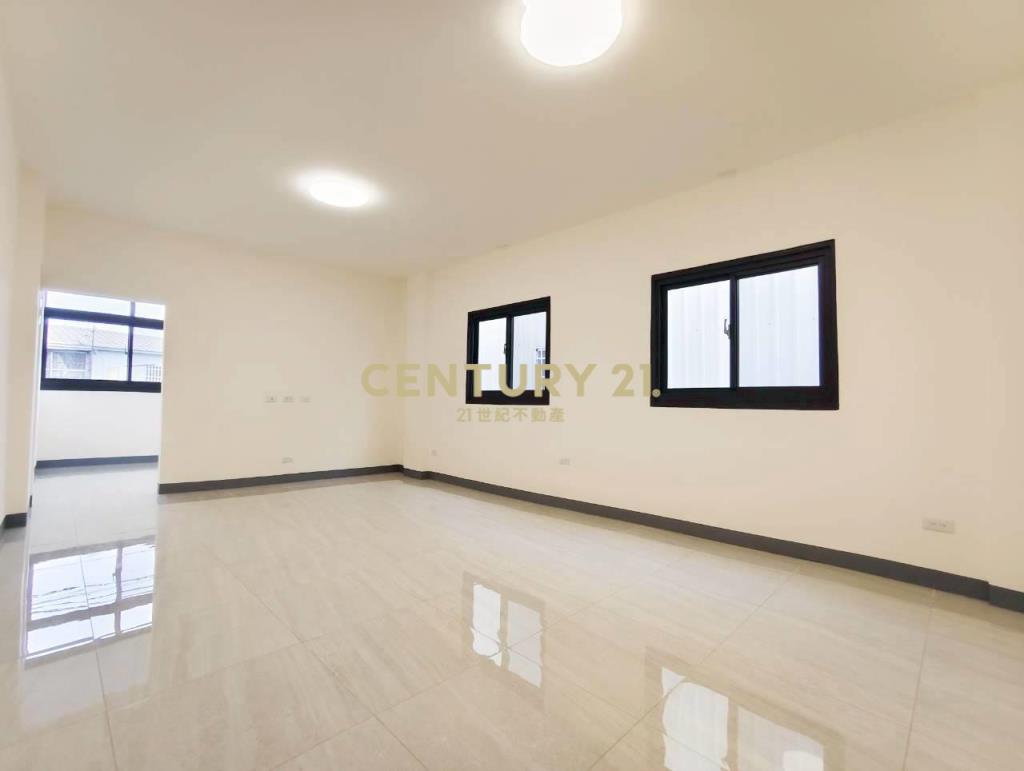 大里新仁路邊間燙金透店