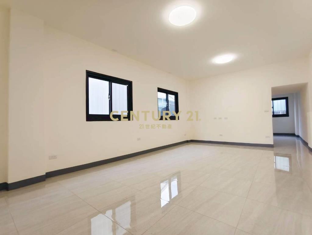 大里新仁路邊間燙金透店