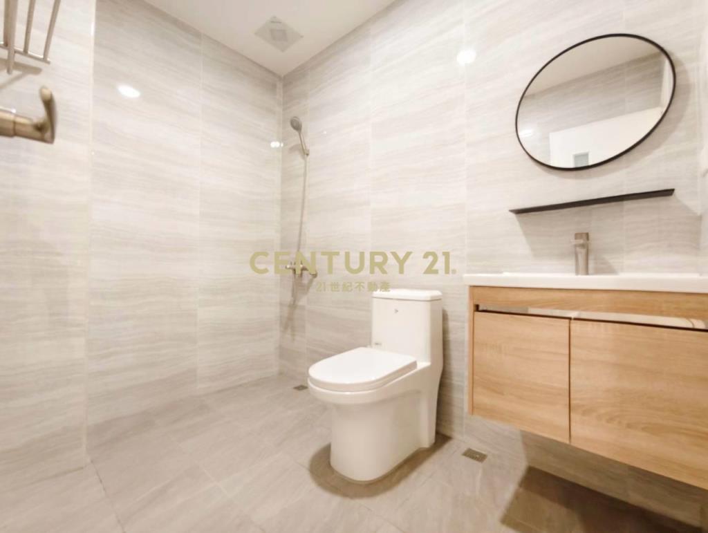 大里新仁路邊間燙金透店