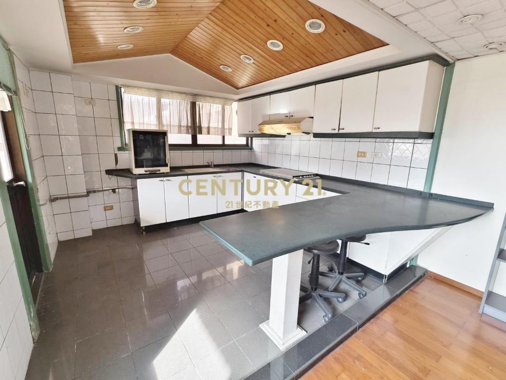 中國醫旁整層辦公室