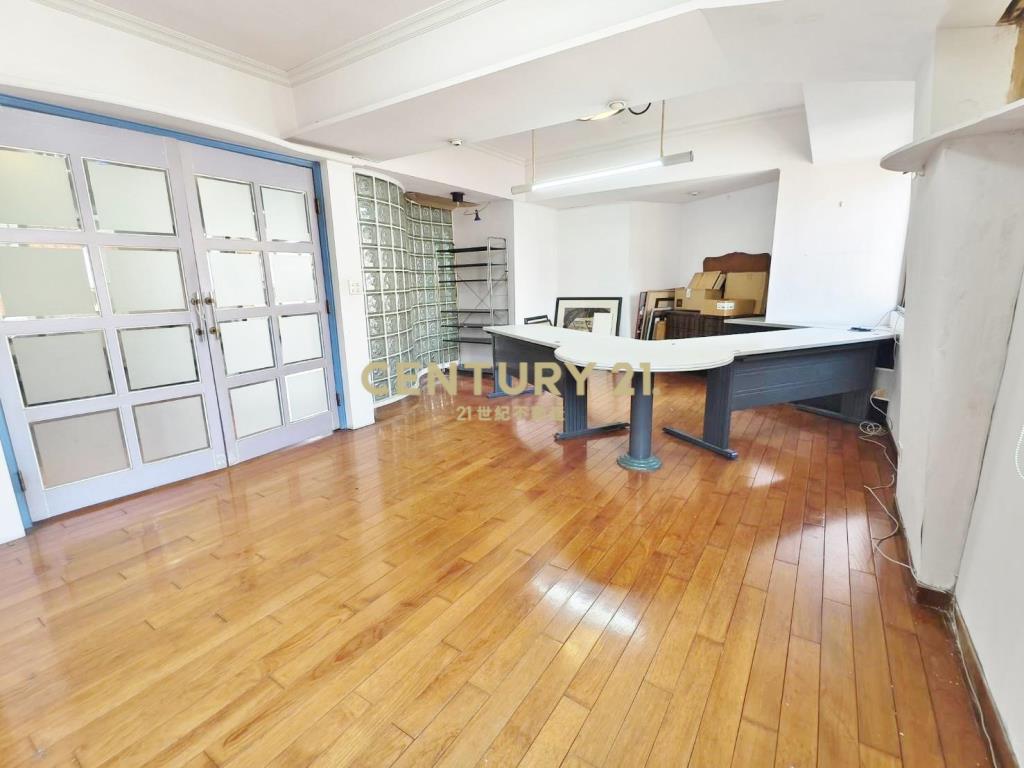 中國醫旁整層辦公室