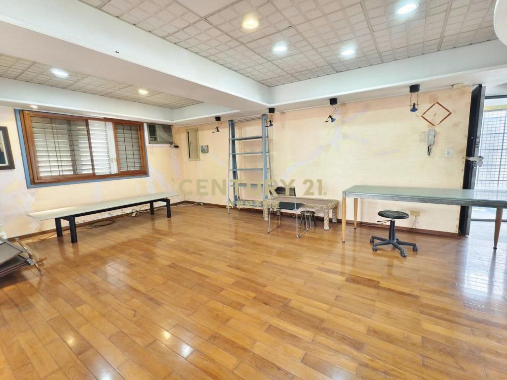 中國醫旁整層辦公室