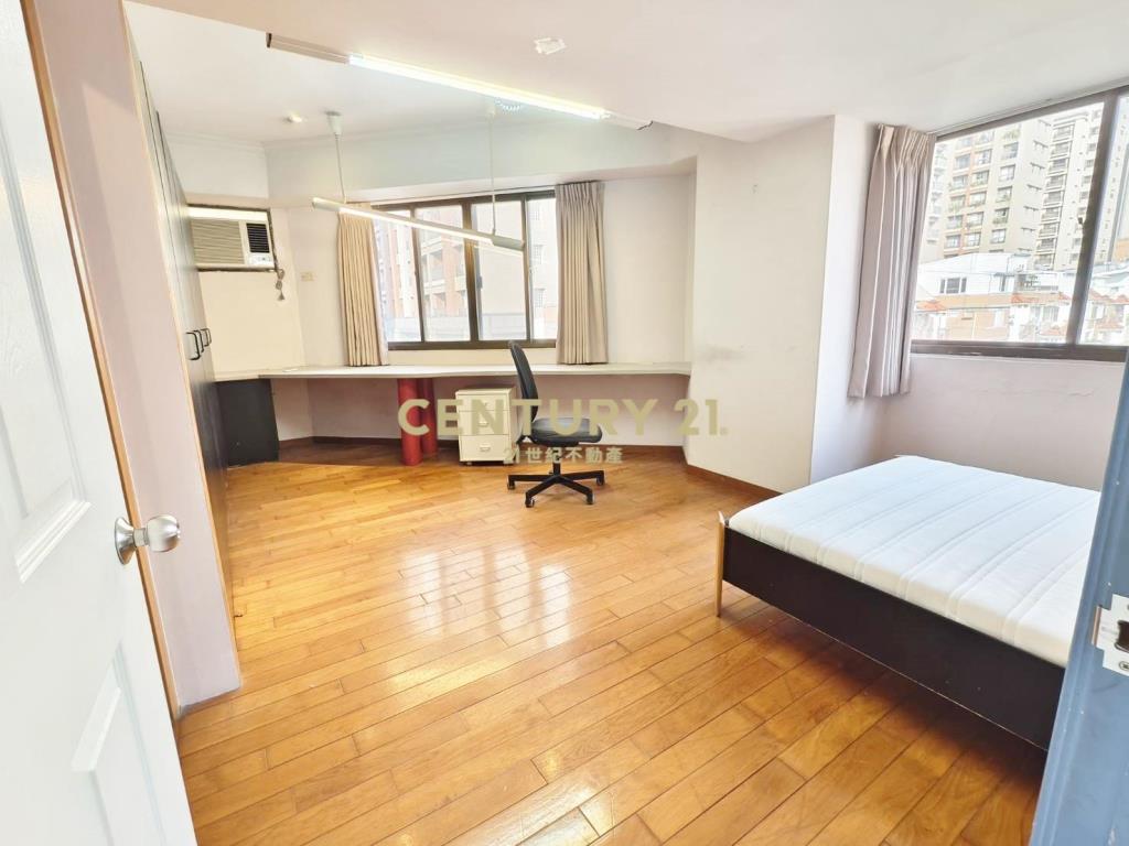 中國醫旁整層辦公室