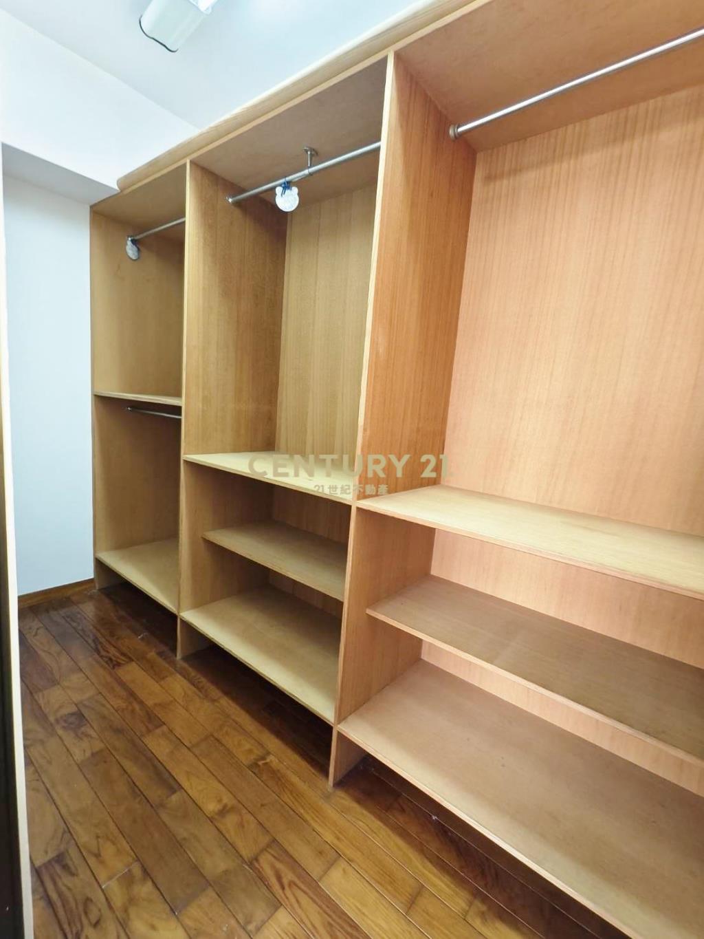 中國醫旁整層辦公室