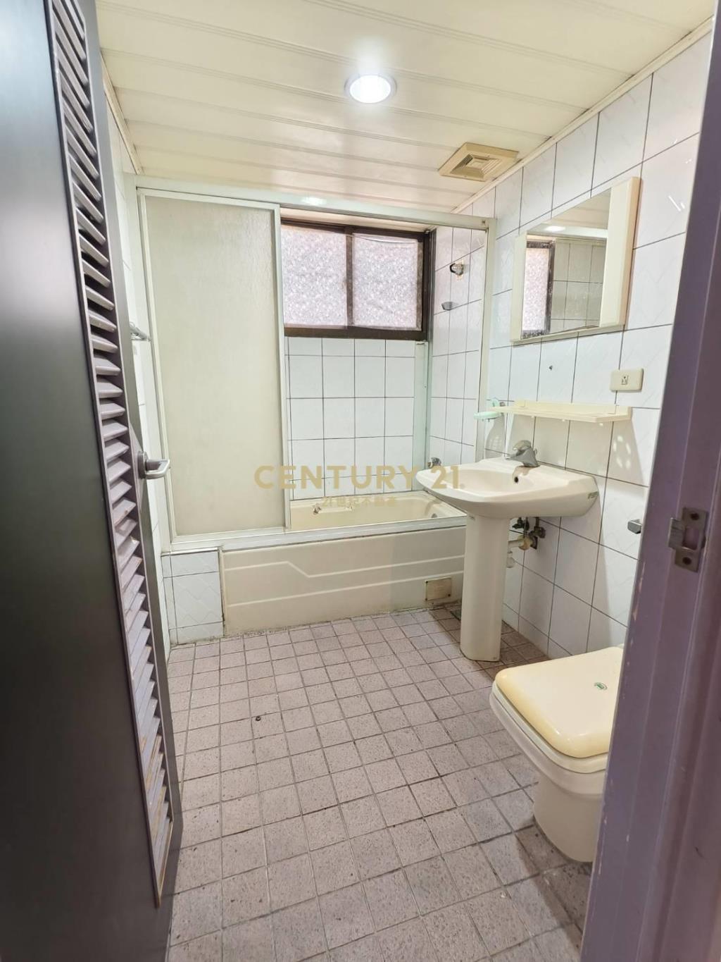 中國醫旁整層辦公室