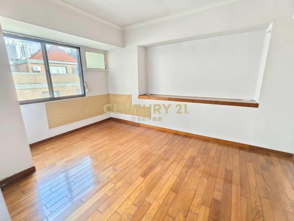 中國醫旁整層辦公室