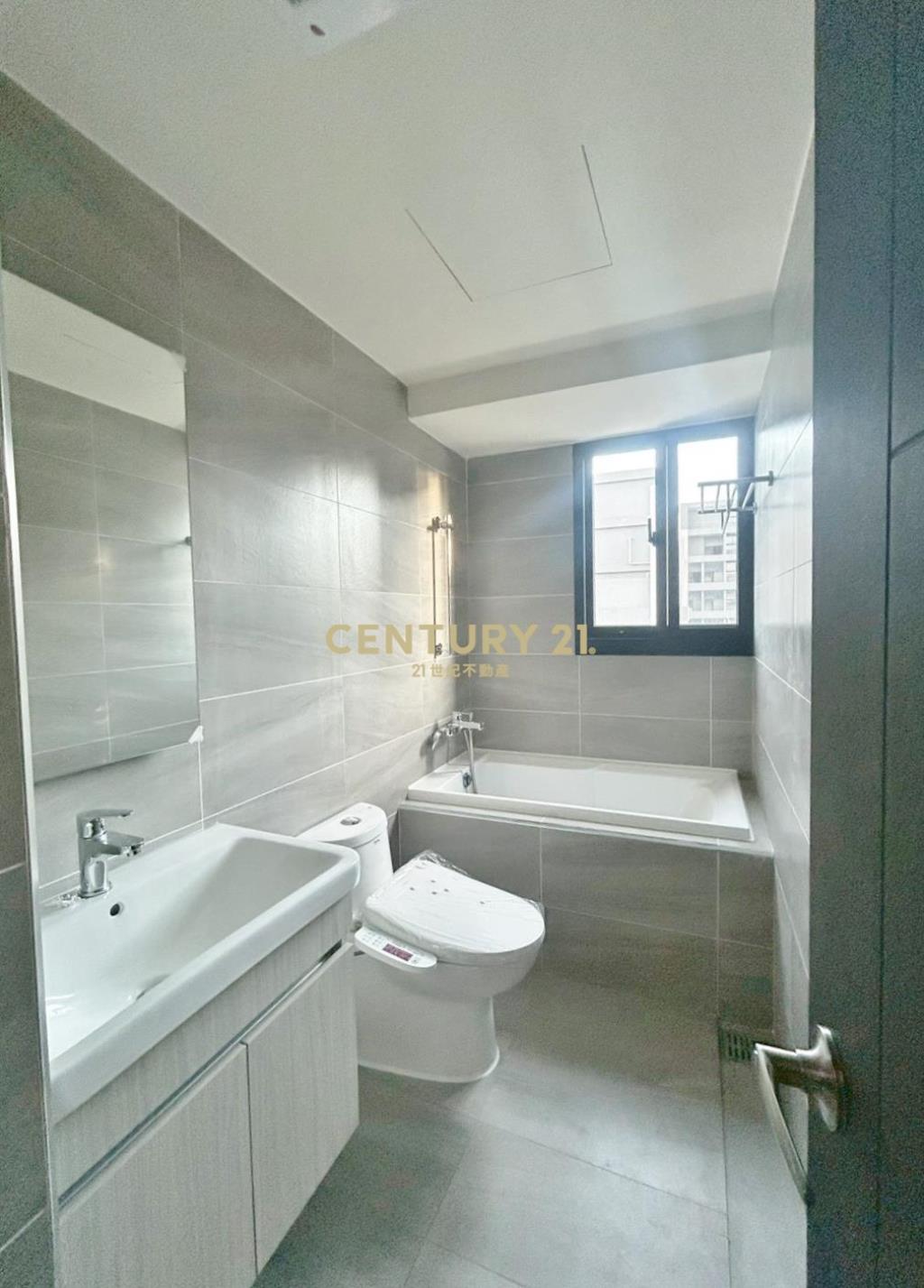 和宜上美3房平車