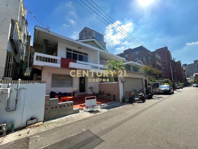 美術館旁庭院別墅