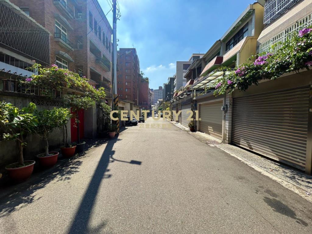 美術館旁庭院別墅