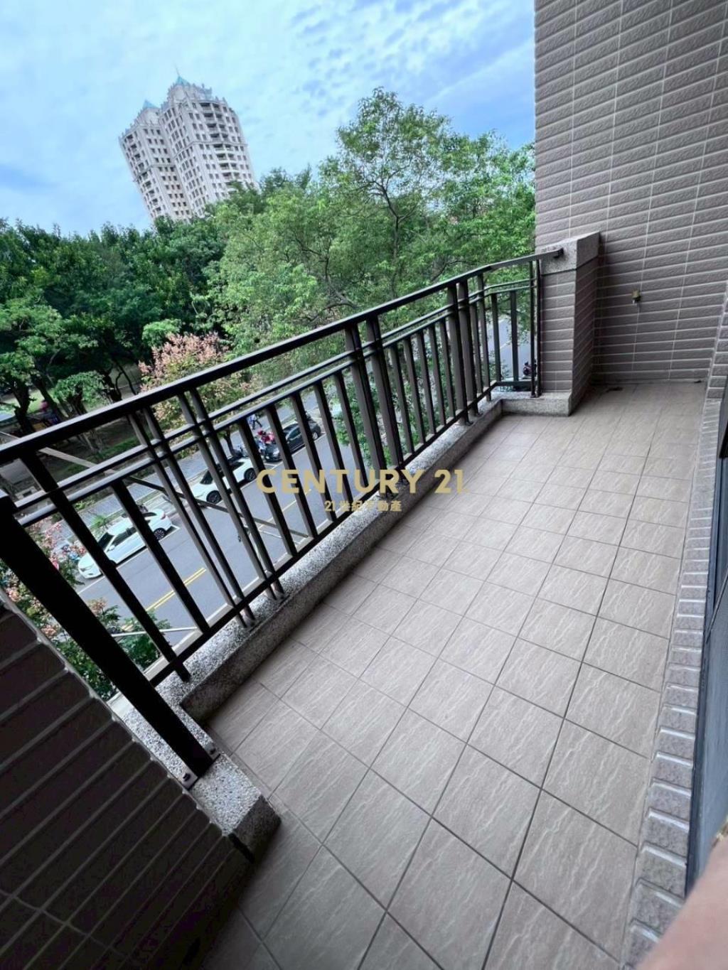 豐樂站黃金店面好市多臨路電梯別墅