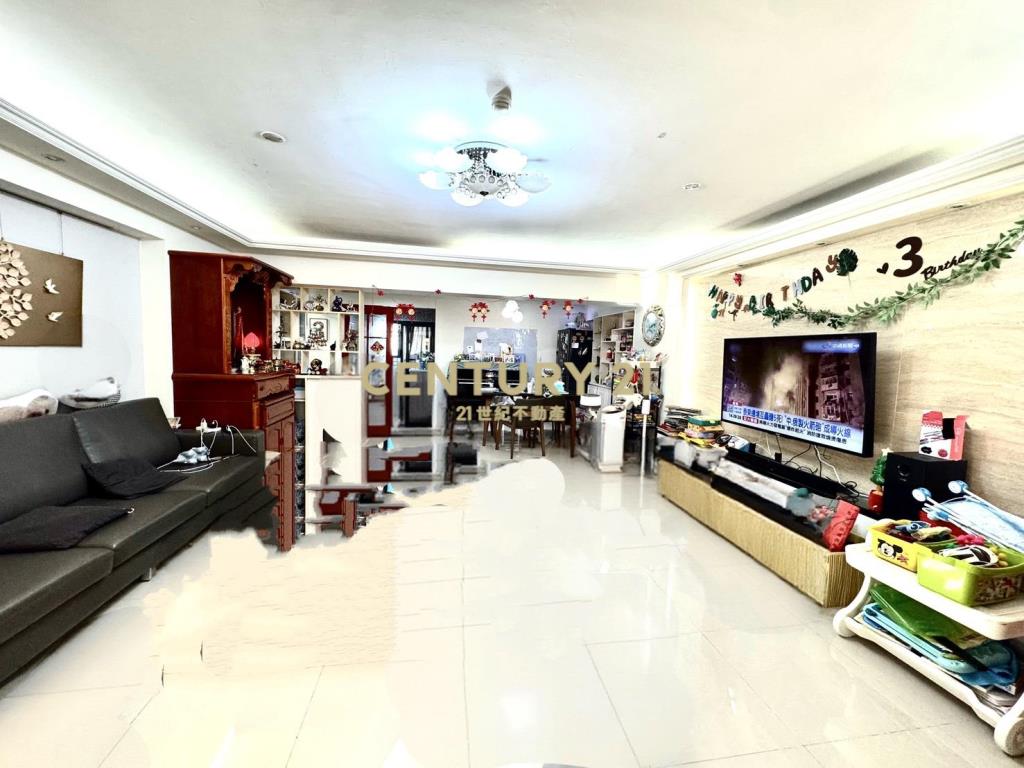 大里軟體園區3大房+車位 急售