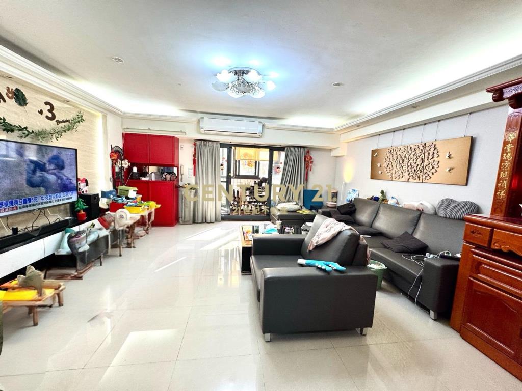 大里軟體園區3大房+車位 急售