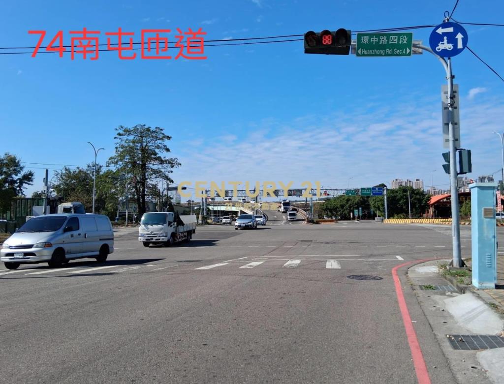 高鐵門戶特區 雙面臨路農地