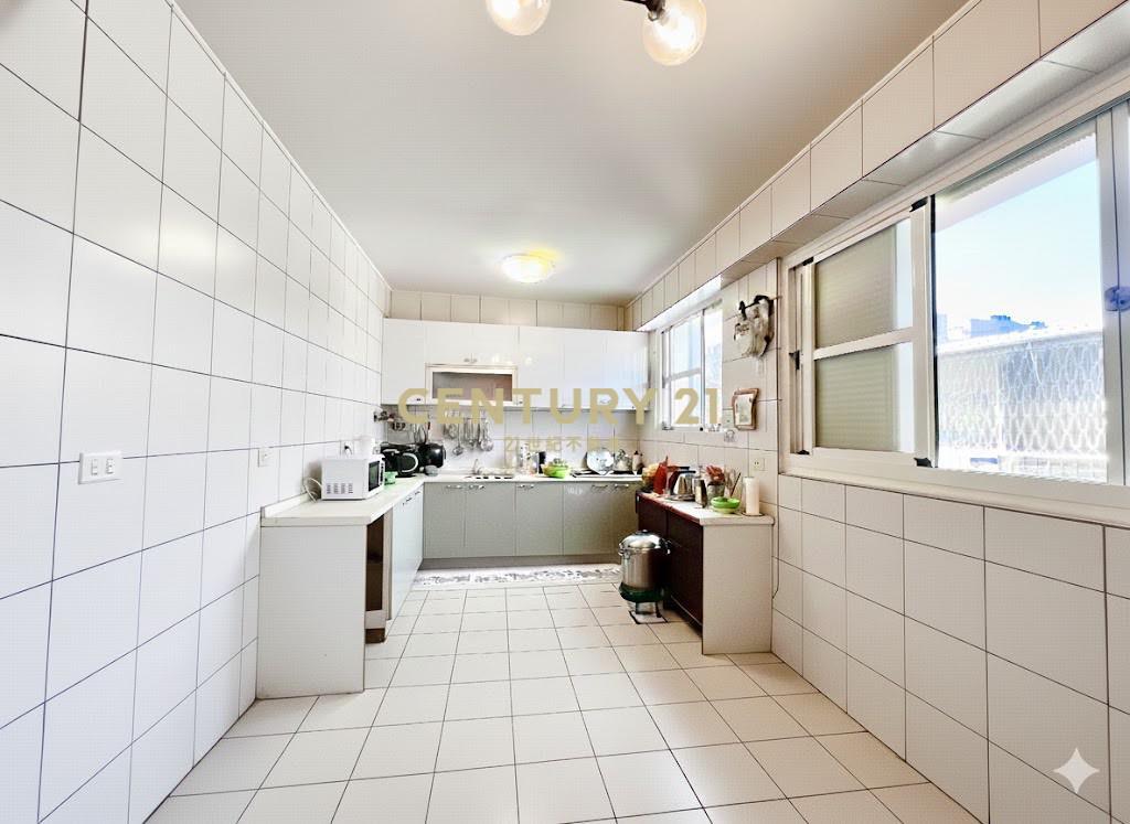 勤美商圈國泰3房公寓