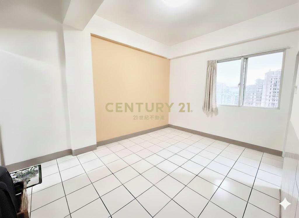 勤美商圈國泰3房公寓