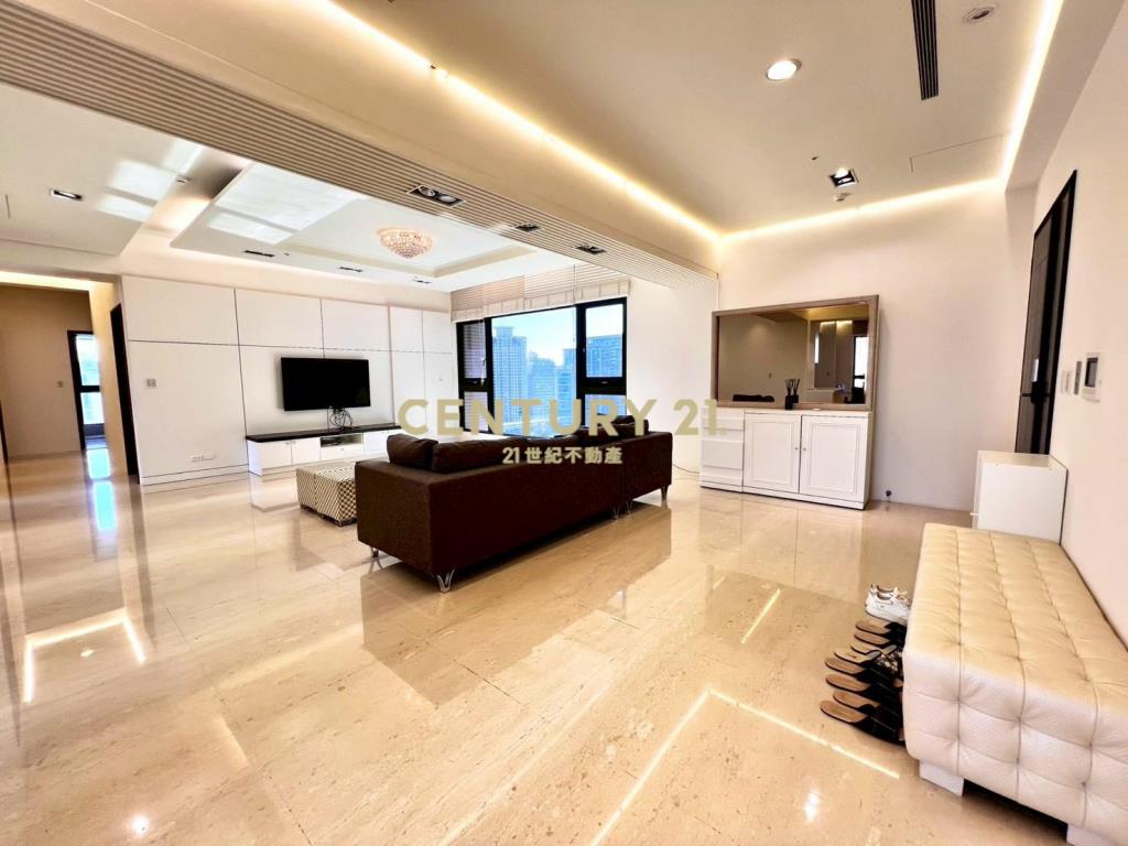 精銳海德一號面文心森林公園第一排